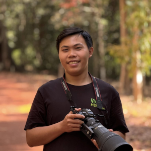 Viet Snake Rescuer