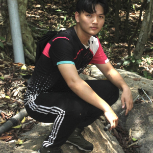 Viet Snake Rescuer