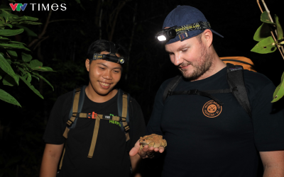 Viet Snake Rescuer
